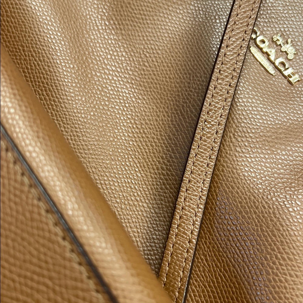 Like New Coach Brown Pebble Leather Shoulder Bag w/ Gold Accents and Zip Closure - Picture 11 of 11